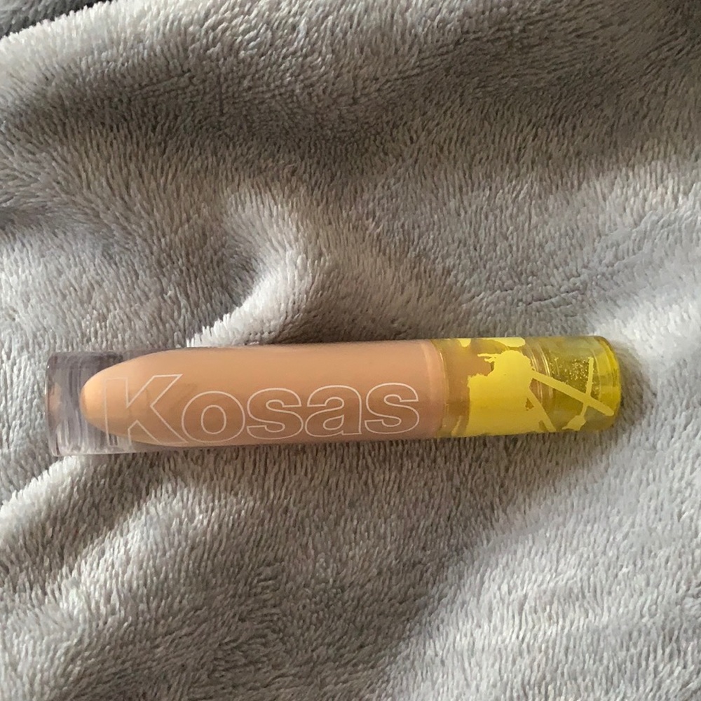Kosas Revealer Concealer 6.2N